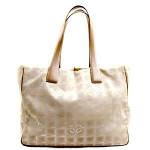 Chanel cream color tote bag new travel line Chanel handbag